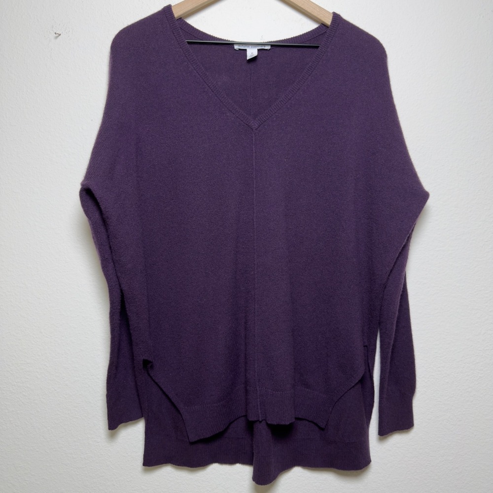 Autumn Cashmere Women 100% Cashmere Sweater M Purple V-Neck High Low Hem Slit